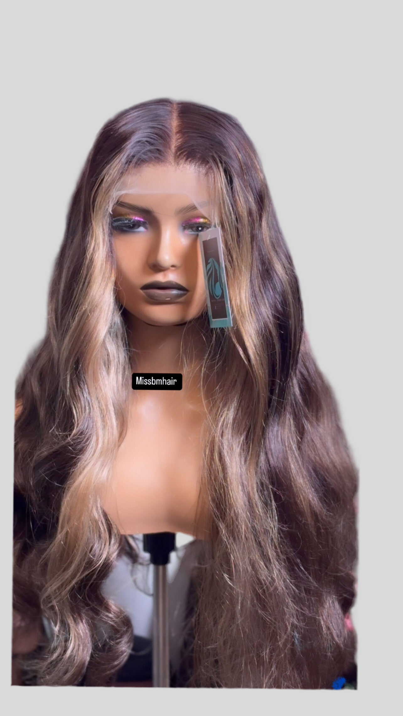 Perruque cheveux vierge -Lidia